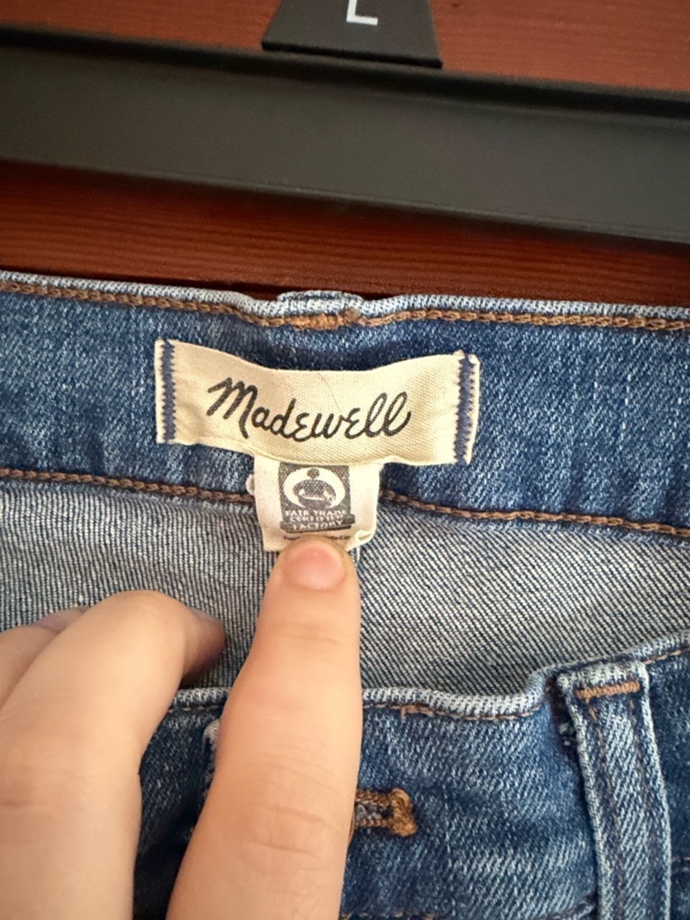 Madewell Mid-Rise Kickout Jeans Size 28 - Picture 2 of 4